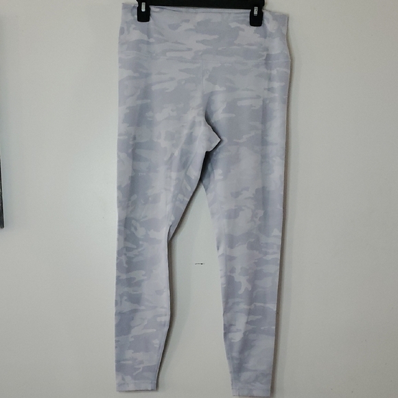 Lululemon Wunder Under Highrise Tight 28" Luxtreme Incognito Camo White Starlite - Picture 1 of 14